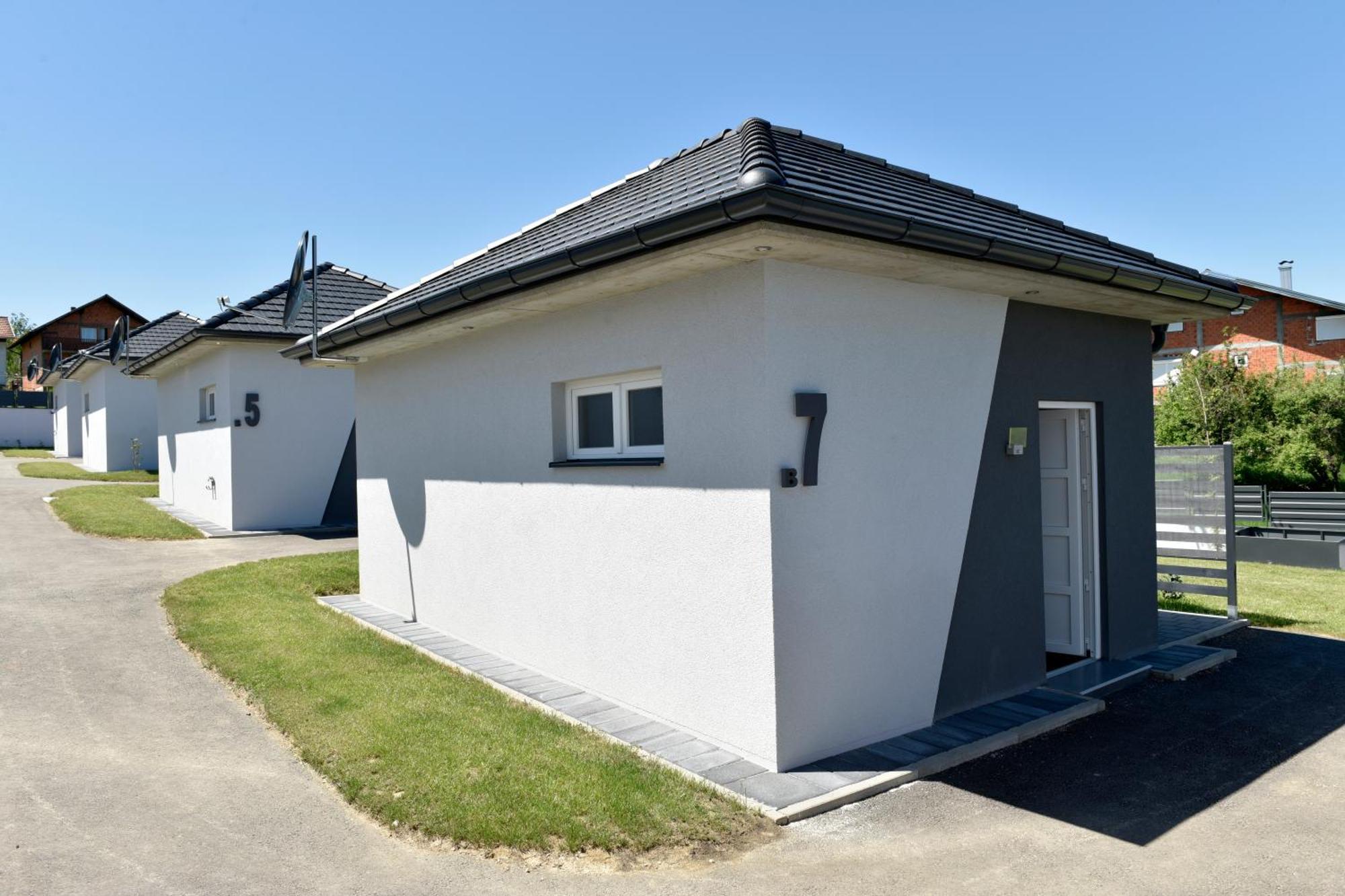 Apartmani I Bungalovi Trojka Banja Luka Quarto foto